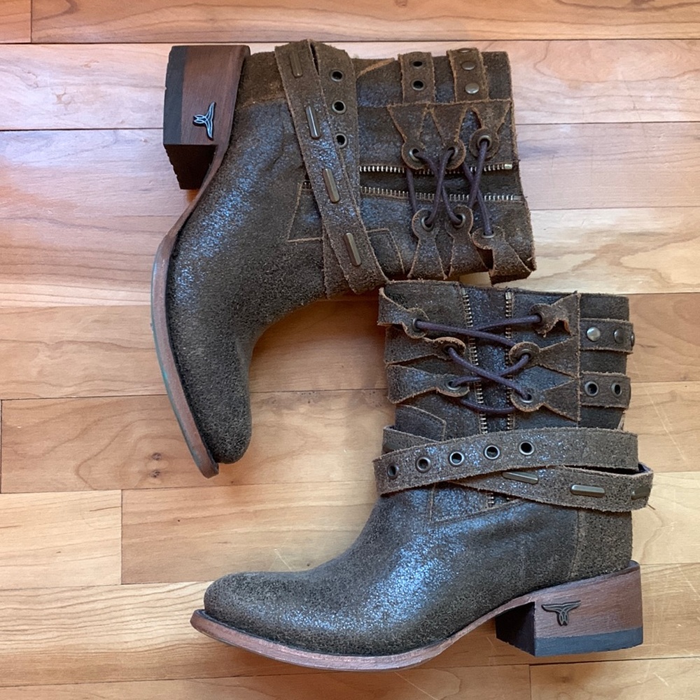Lane short booties